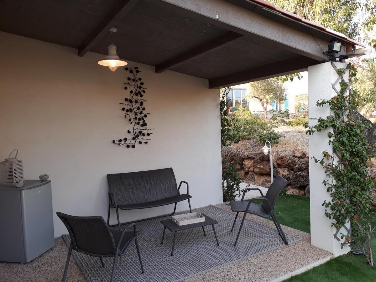 Maison 2/4pers : jardin piscine. LES AMANDIERS Lorgues Buitenkant foto